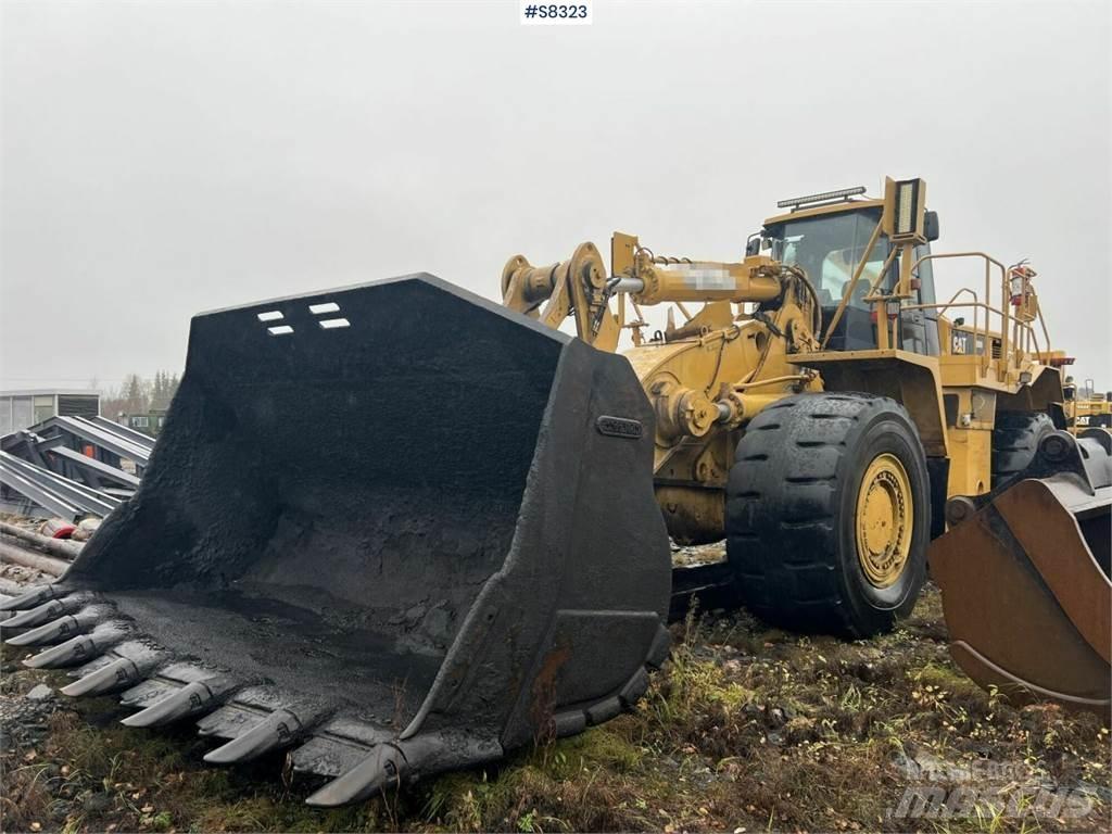 CAT 988H 輪式推土機