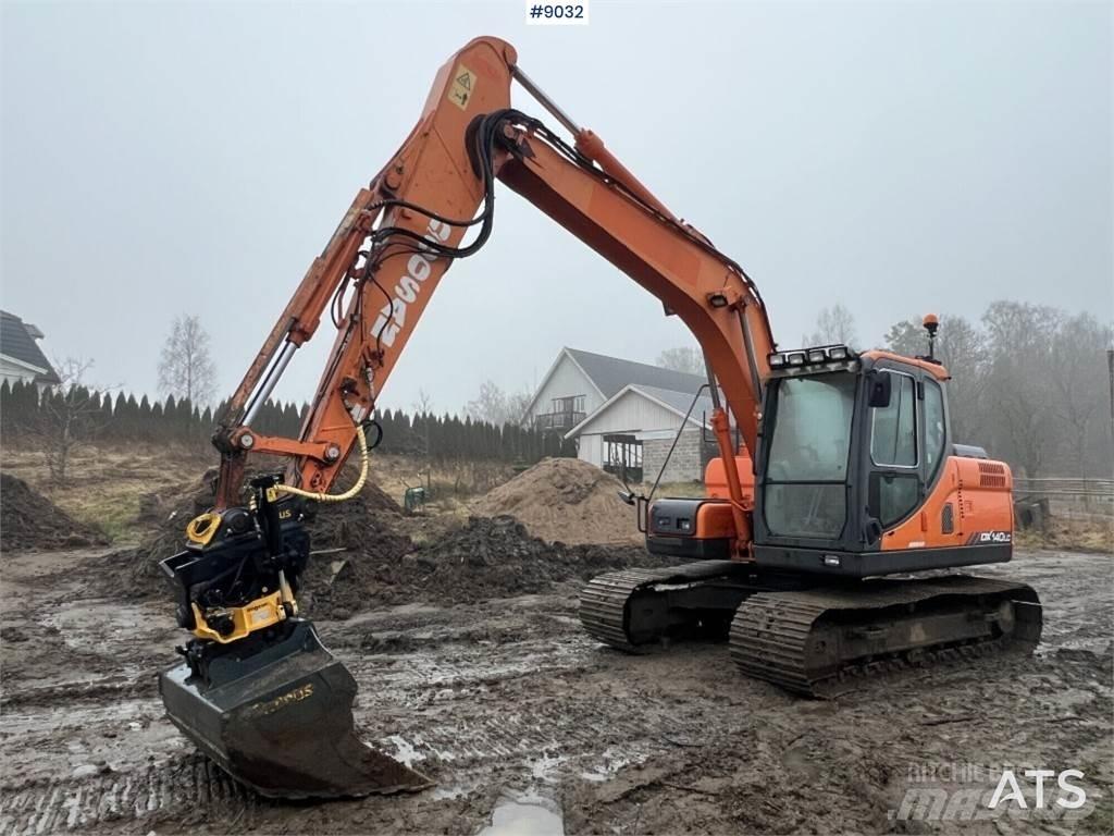 Doosan DX140LC 履帶式 挖土機/掘鑿機/挖掘機