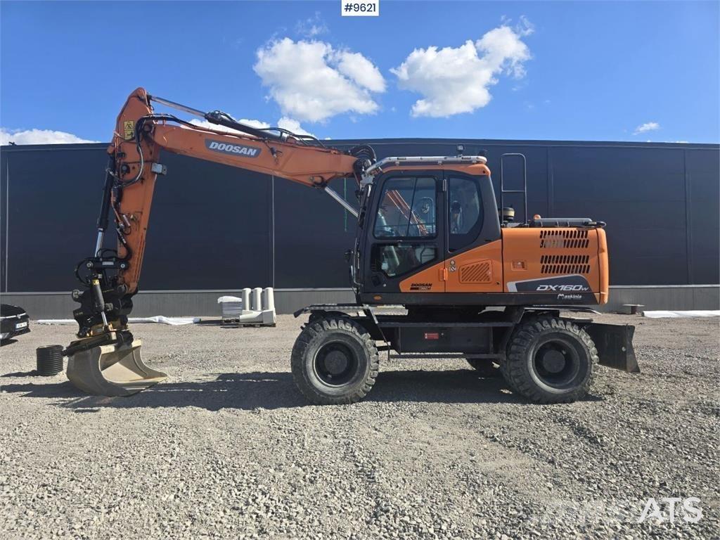 Doosan DX160W-5 旋轉式挖土機/掘鑿機/挖掘機