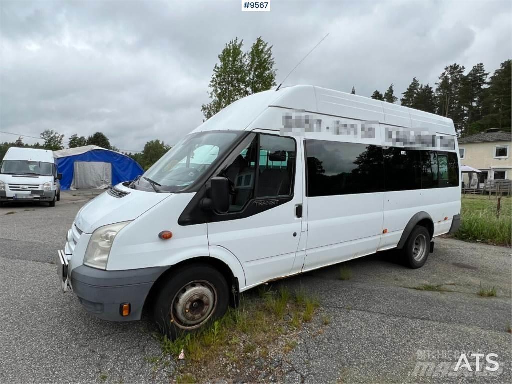 Ford Transit 迷你巴士