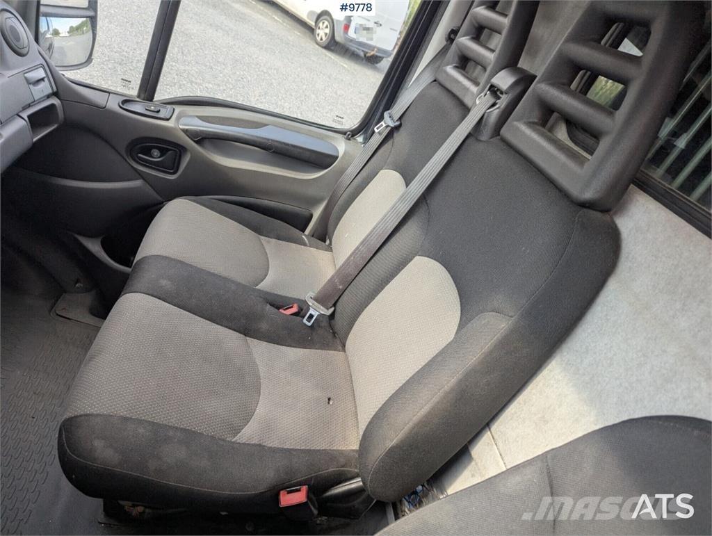 Iveco Daily 貨箱式卡車