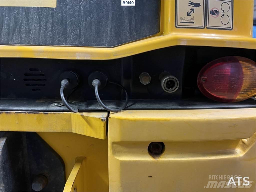 JCB 409 T4 輪式推土機