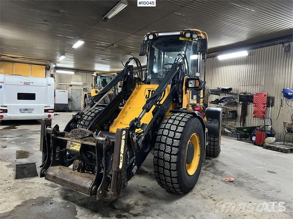 JCB 416 HT 輪胎式裝載機