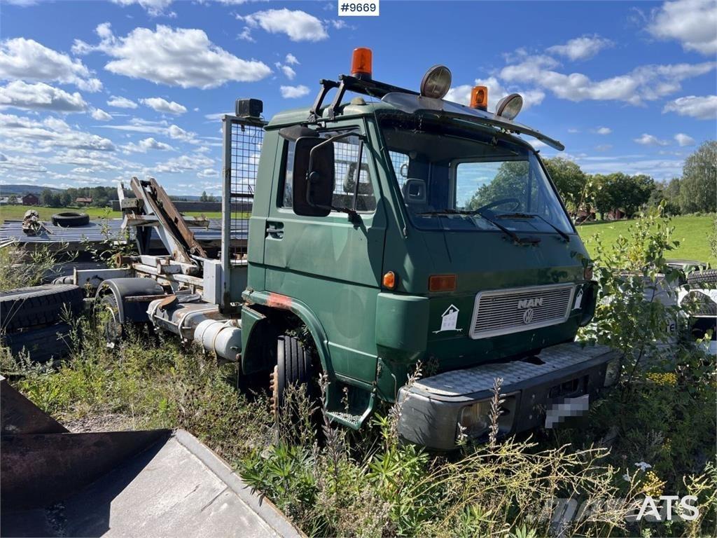 MAN VW 8,150 F 吊鉤式起重車