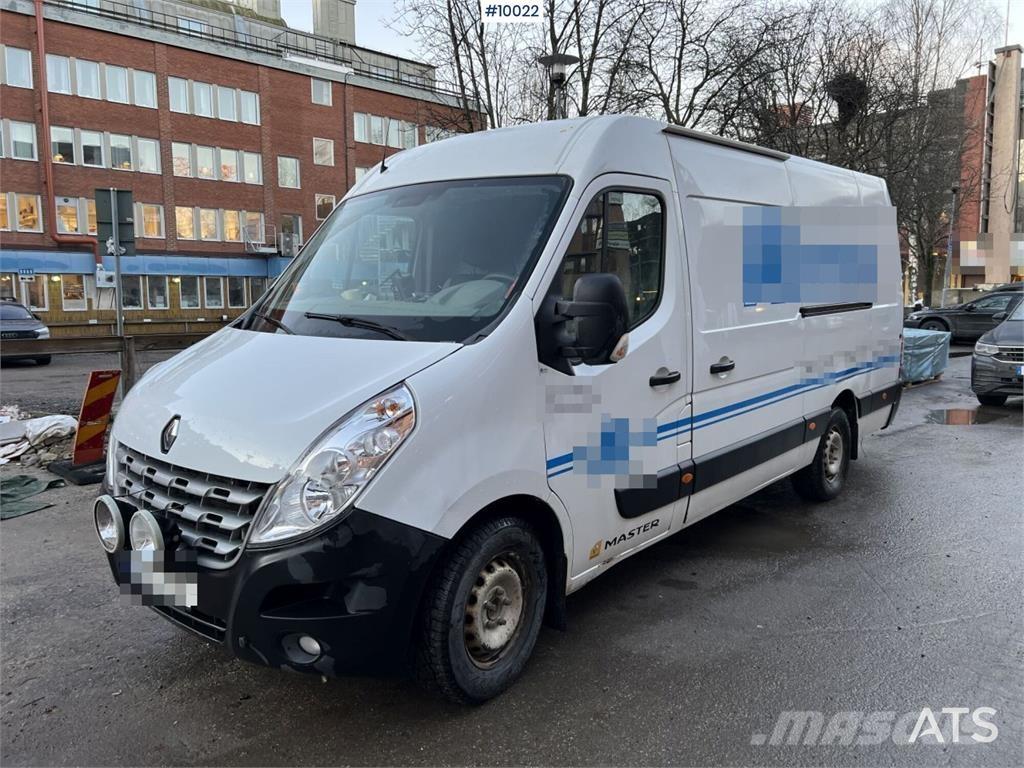 Renault Master 貨箱式卡車