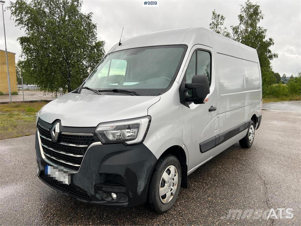 Renault Master 貨箱式卡車