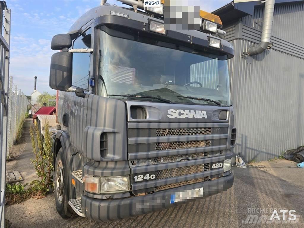 Scania P124 吊鉤式起重車