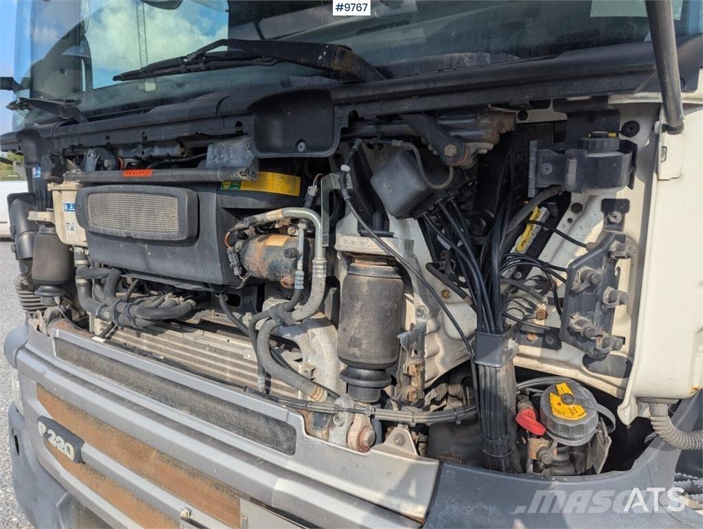Scania P320 貨箱式卡車