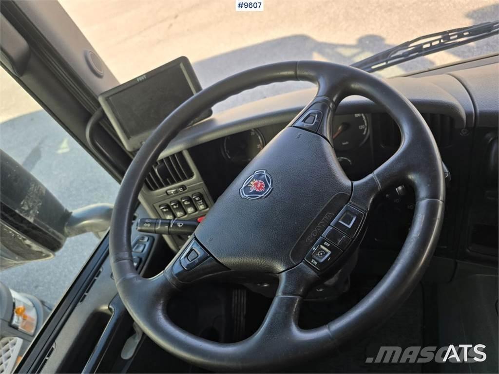 Scania P320 Skåpbil 貨箱式卡車