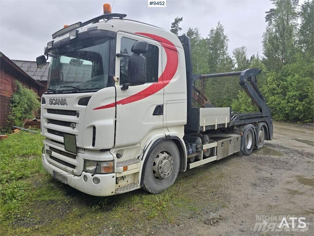 Scania R420 裝載運輸卡車