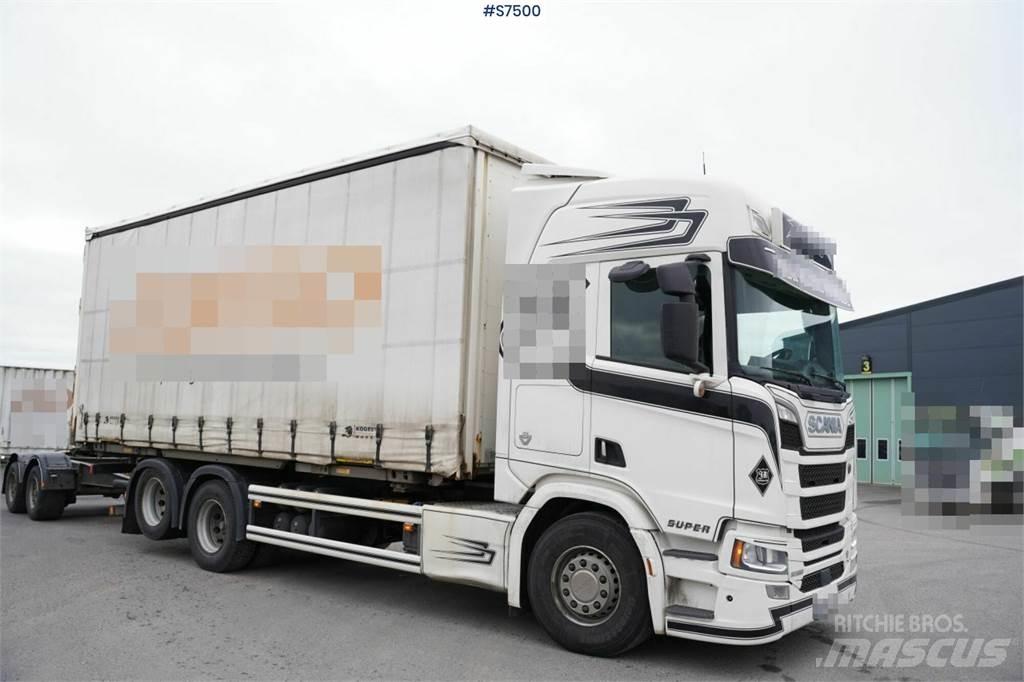 Scania R580 貨箱式卡車