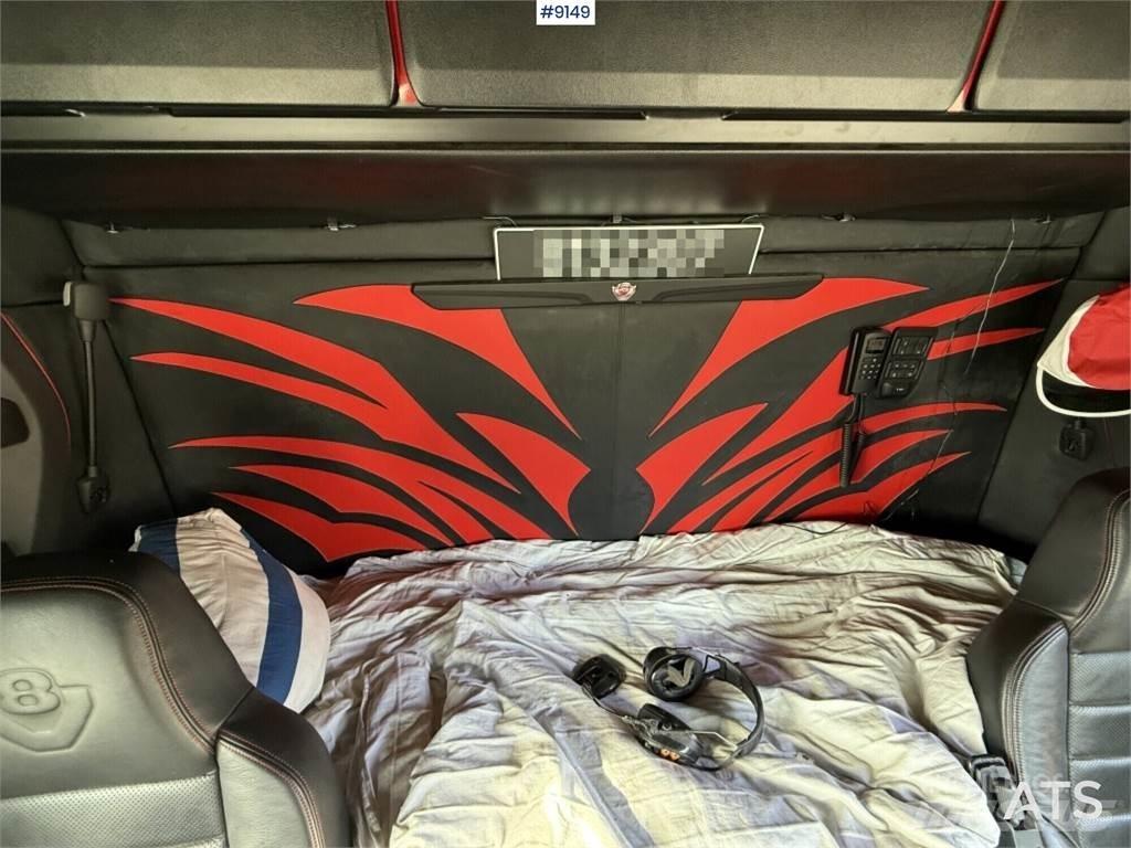 Scania S650B 貨箱式卡車