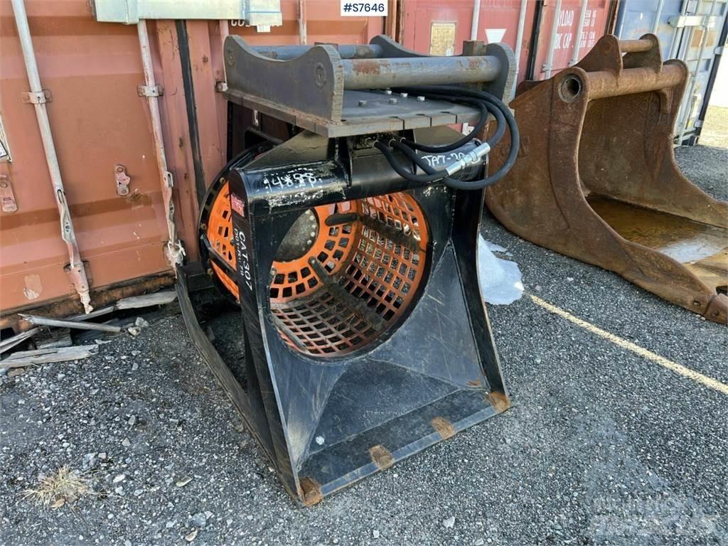  Siktskopa CAT307 瀝青攤舖機/鋪路機