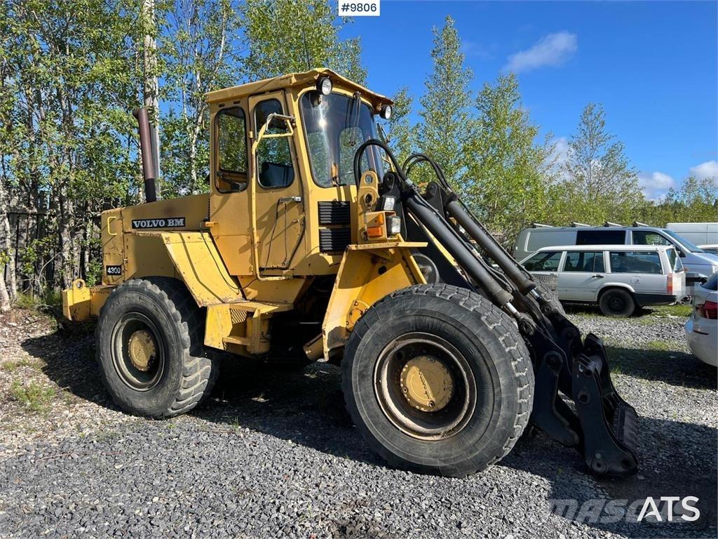 Volvo BM 4300 輪胎式裝載機