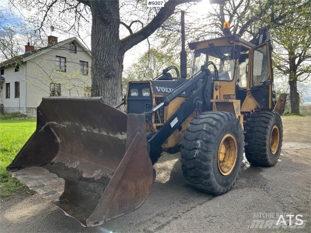 Volvo BM 6300 反鏟裝載機