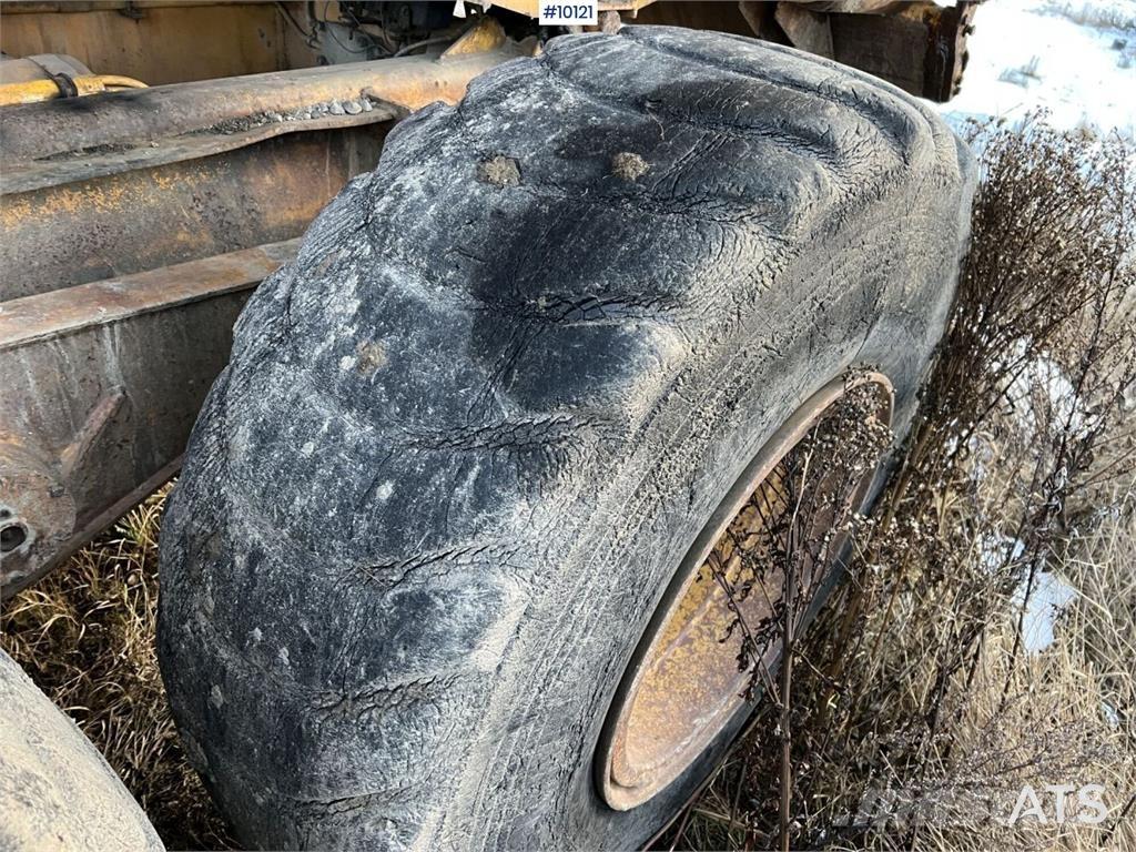 Volvo BM 861 Dumper 鉸接式起吊車