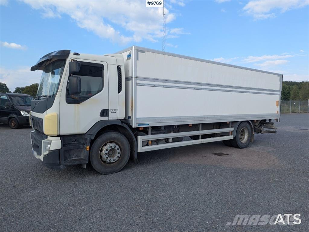 Volvo FE 4*2 貨箱式卡車