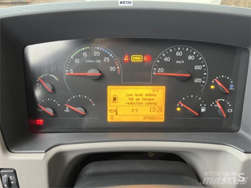 Volvo FL 42 R 貨箱式卡車