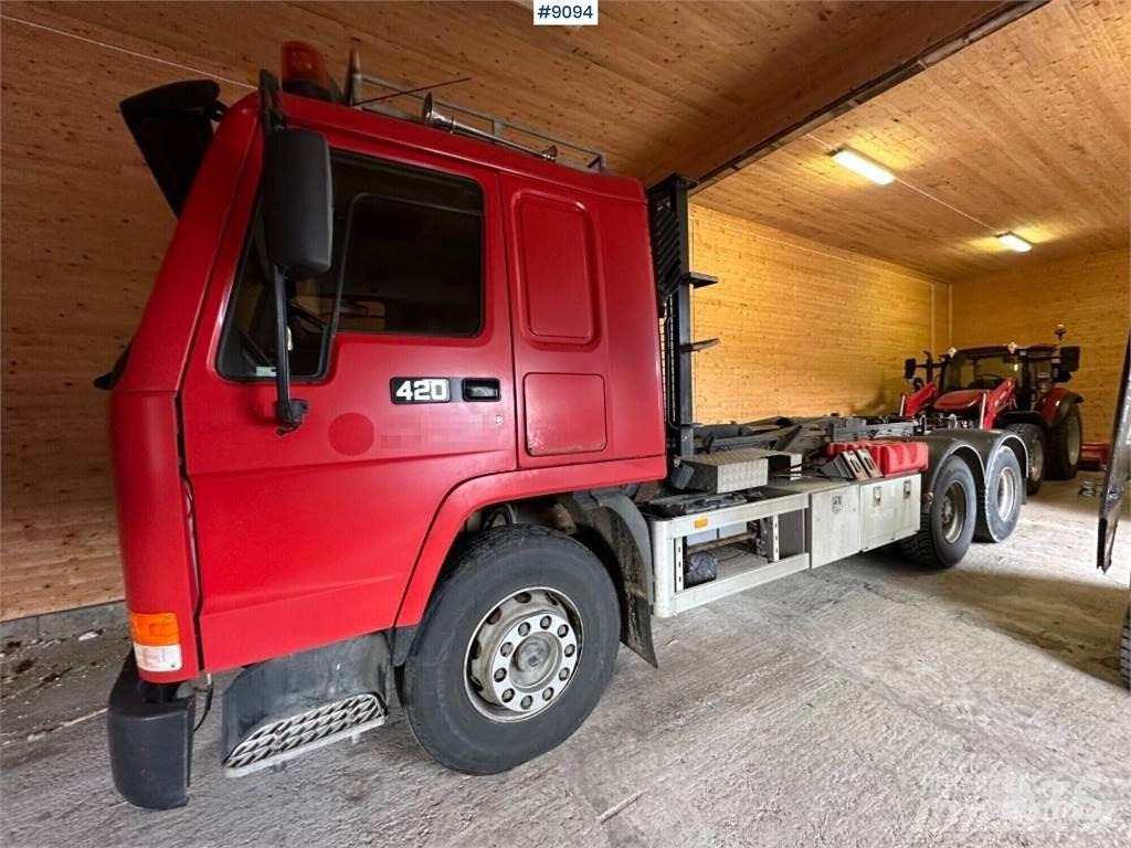Volvo FL12 吊鉤式起重車