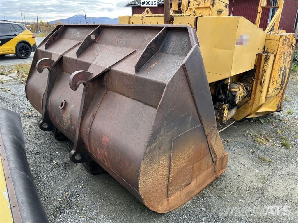 Volvo L180C 輪胎式裝載機