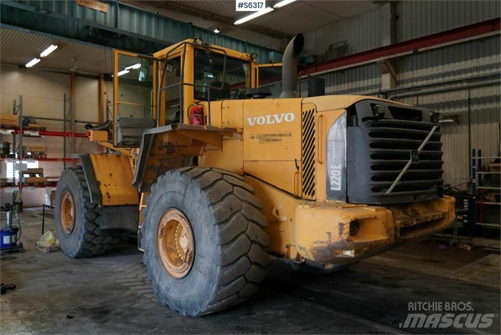 Volvo L220E 輪胎式裝載機