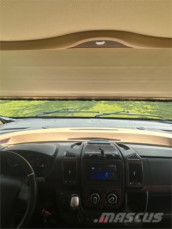  Campingbil 露營車和有篷卡車