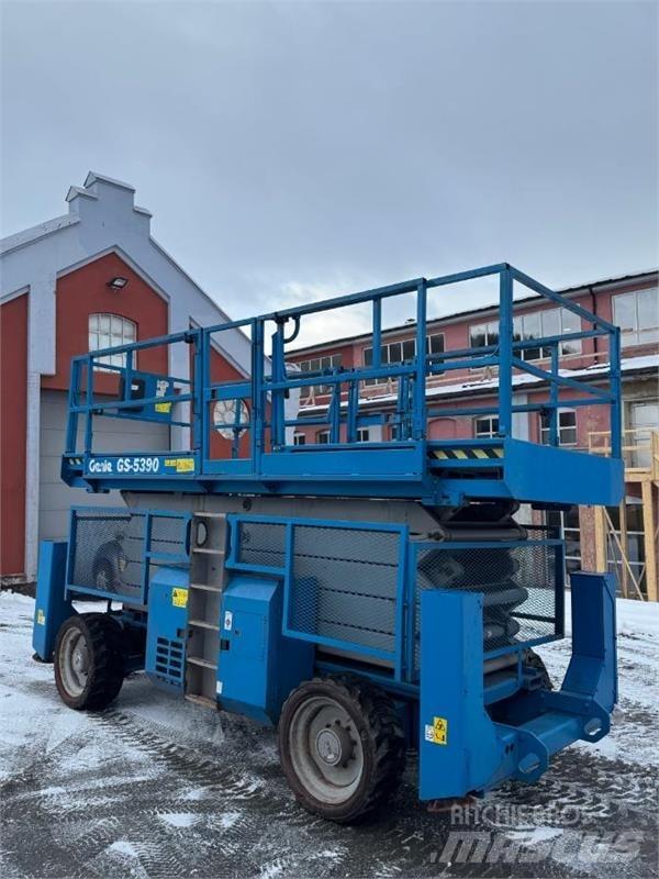 Genie 5390 剪式升降機
