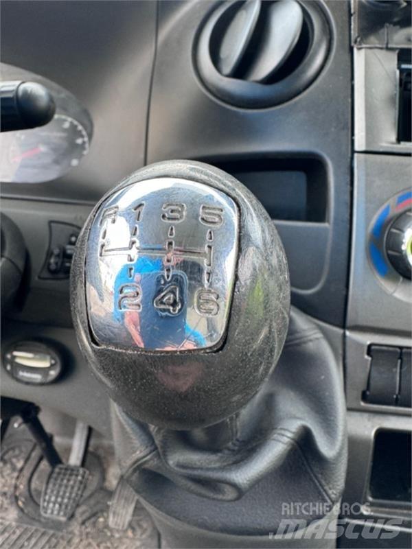 Iveco Daily 汽車
