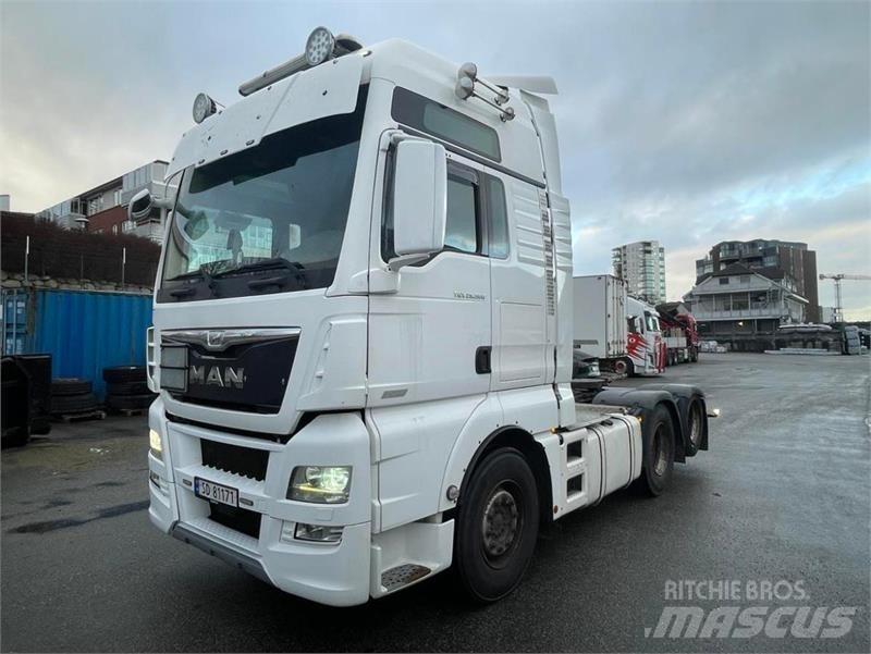 MAN TGX 曳引機組件
