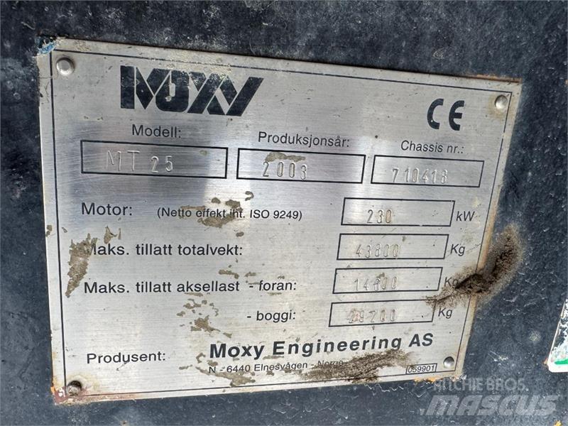 Moxy MT-25 側卸礦車