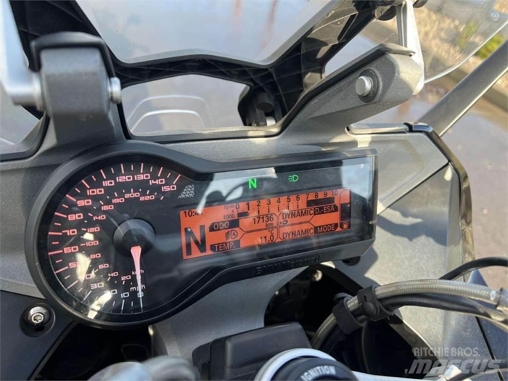BMW  多功能車