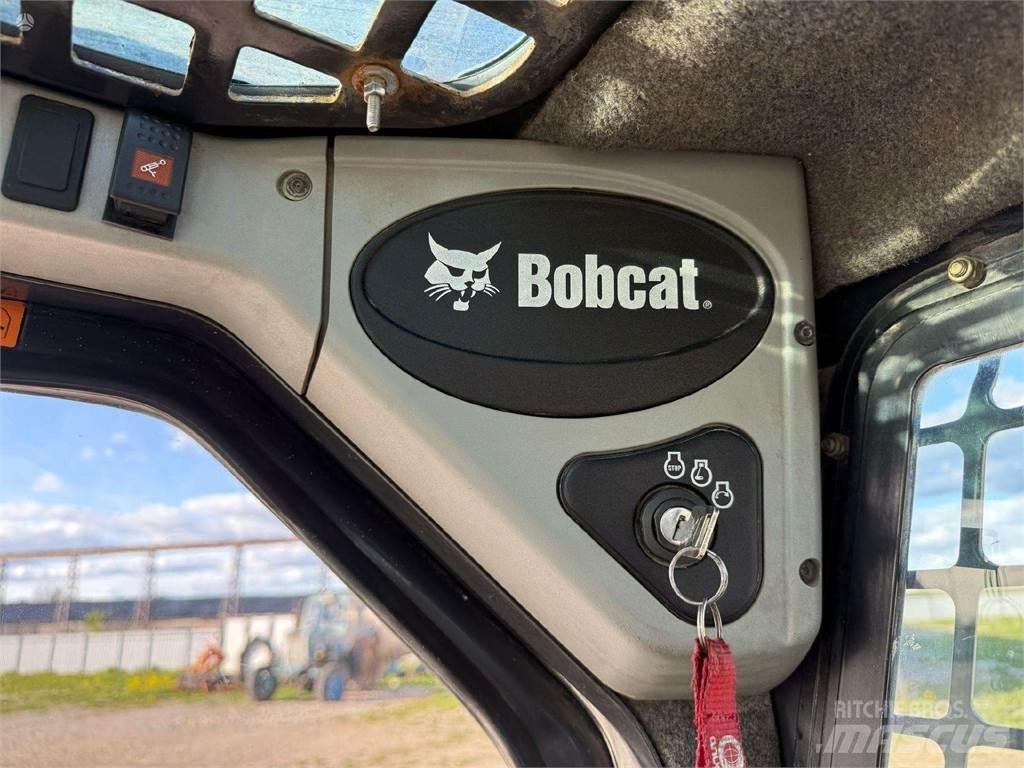 Bobcat S130 小型裝載機