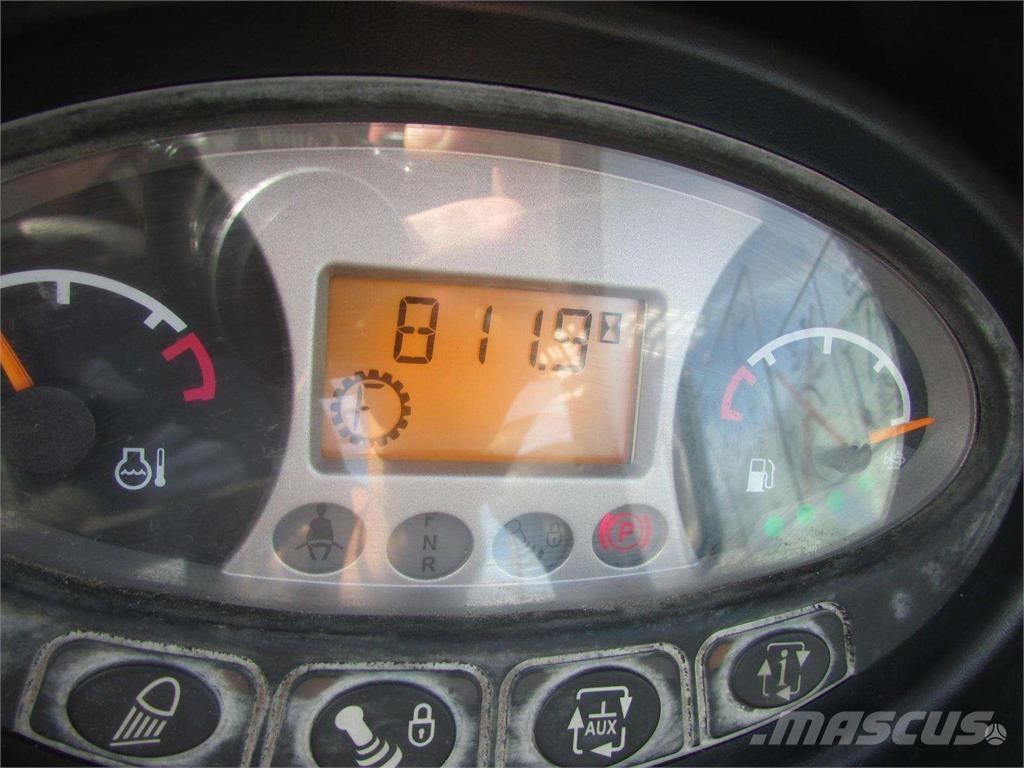 Bobcat T35.130 伸縮臂操作車