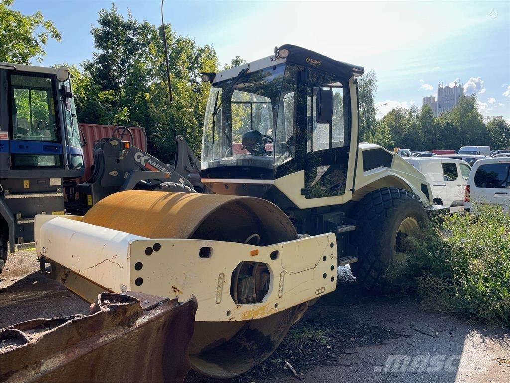 Bomag BW 211-5 單輪滾壓機