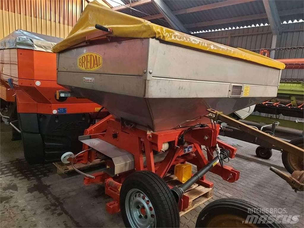 Bredal F2 2500 礦物撒布機