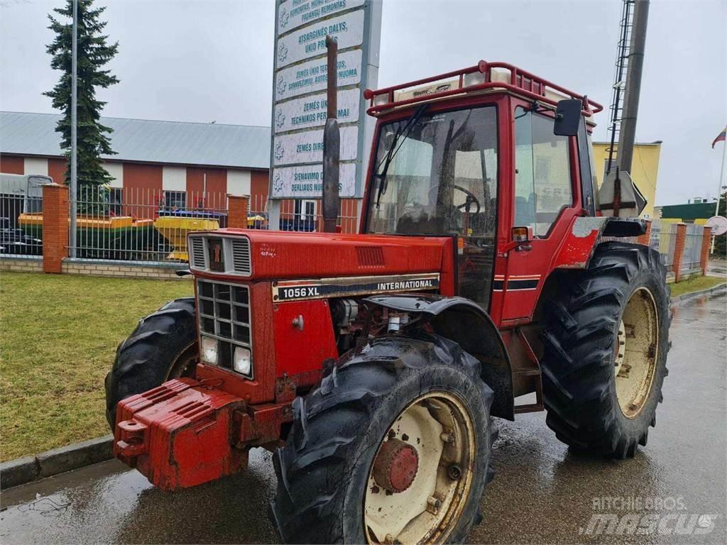 Case IH 1056 XL 曳引機