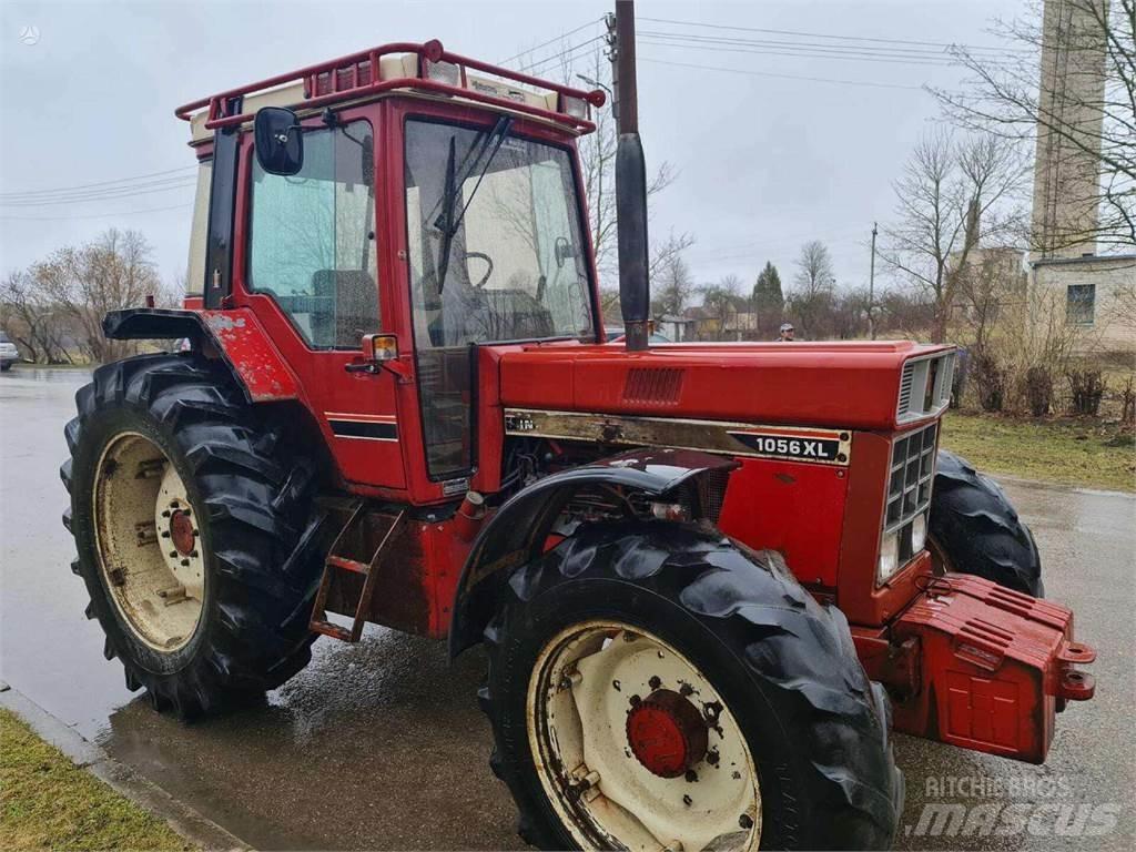Case IH 1056 XL 曳引機