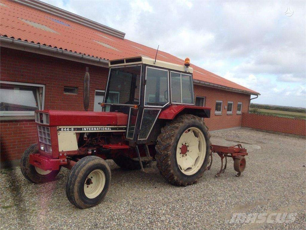 Case IH 844 其他農業機械