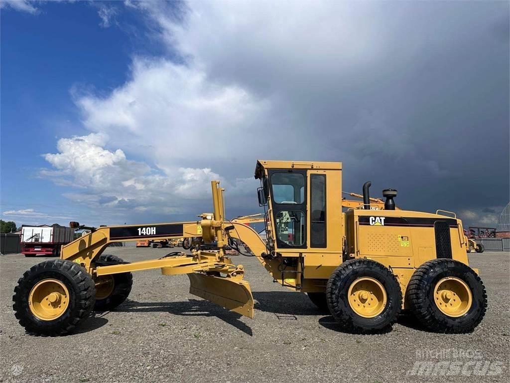 CAT 140 H 平土機