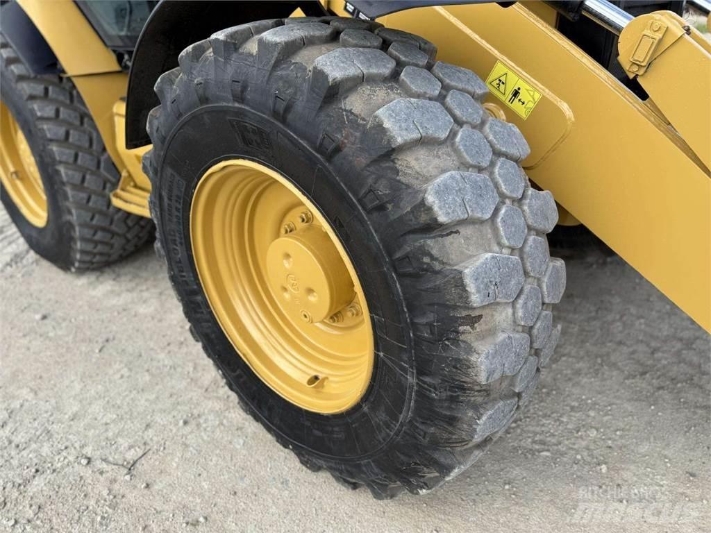 CAT 434 E 反鏟裝載機