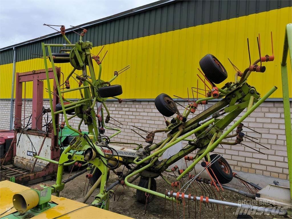 CLAAS VOLTO 870 耙與翻草機