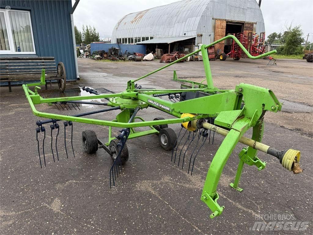 Deutz-Fahr 300 混合餵料機
