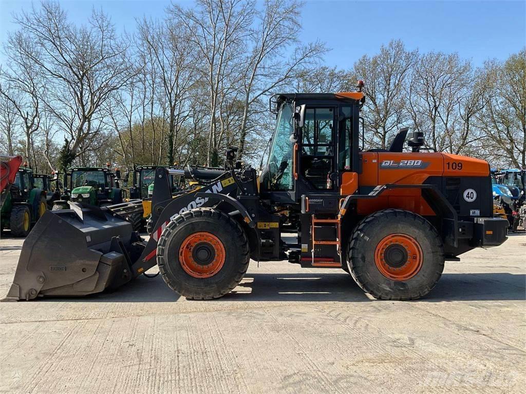 Doosan DL280 輪胎式裝載機