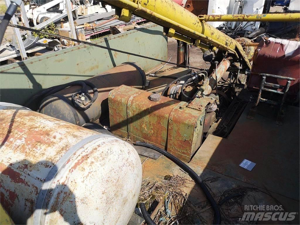 Gaz 66 輕型鑽孔機