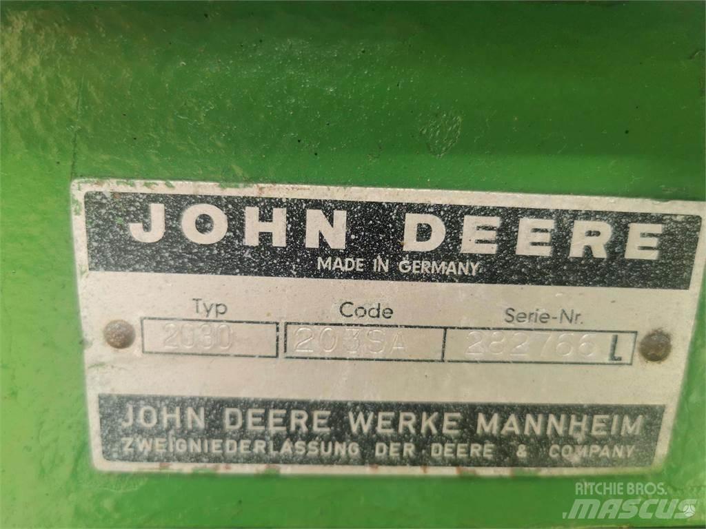 John Deere 2030 曳引機