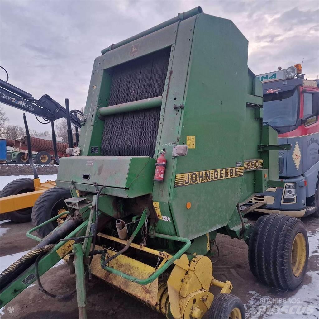 John Deere 590 圓型牧草打包機