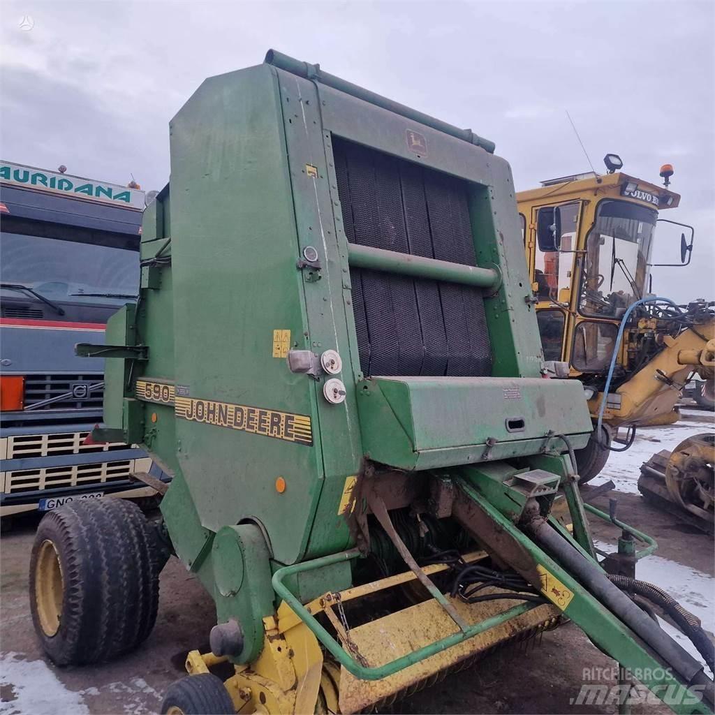 John Deere 590 圓型牧草打包機