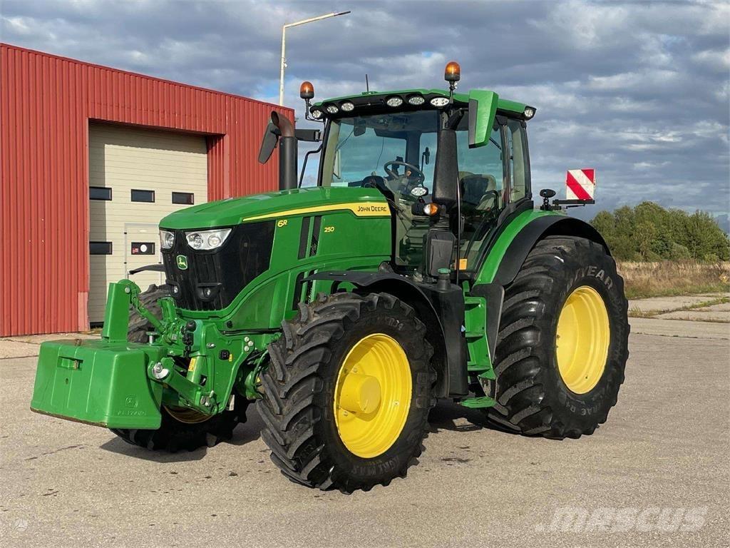 John Deere 6R 250 曳引機