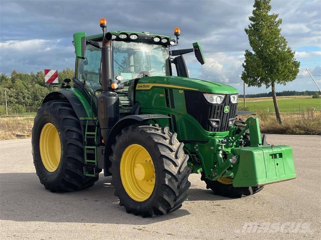 John Deere 6R 250 曳引機