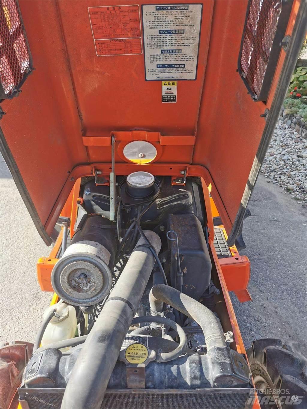 Kubota GT3 曳引機